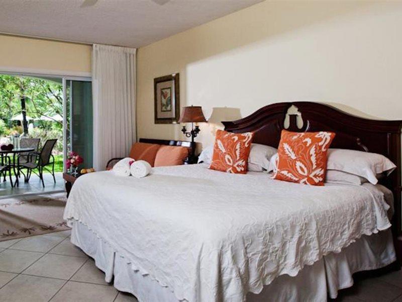Royal West Indies Grace Bay Exterior foto