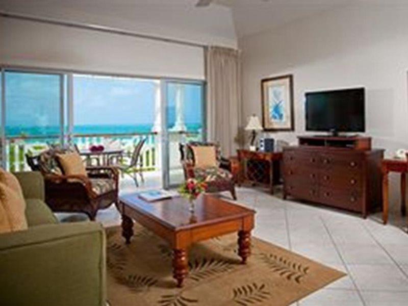 Royal West Indies Grace Bay Exterior foto
