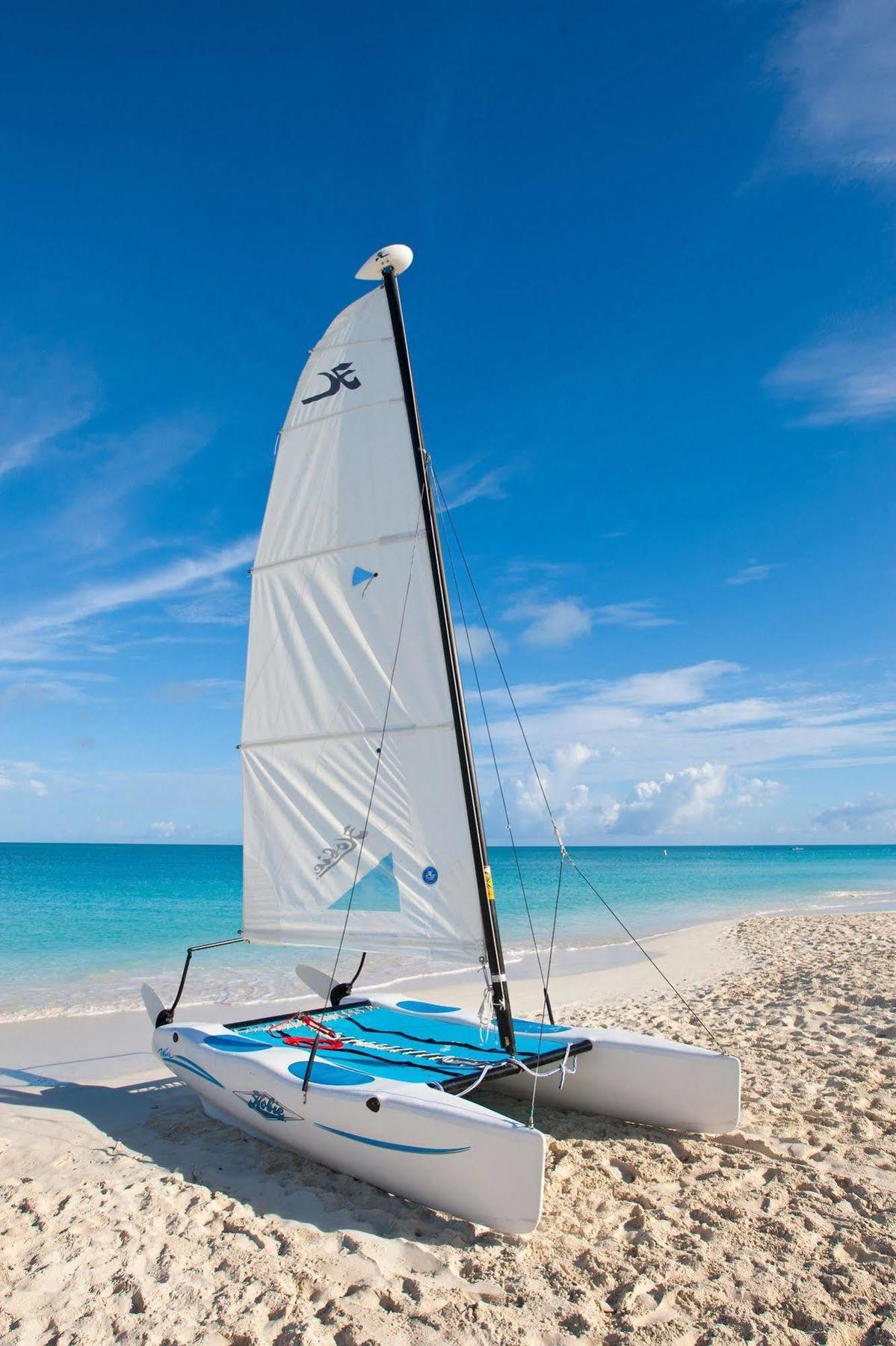 Royal West Indies Grace Bay Exterior foto